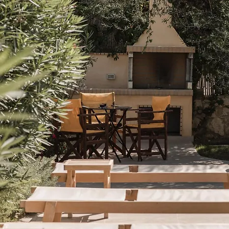 فيلة Viatzo - Eclectic With Heated Saltwater Pools Mouzákion