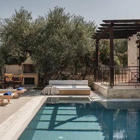 Viatzo - Eclectic With Heated Saltwater Pools Villa *