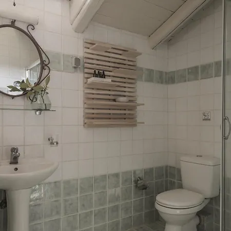 Viatzo - Eclectic With Heated Saltwater Pools *