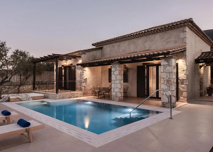 Villa Viatzo - Eclectic With Heated Saltwater Pools