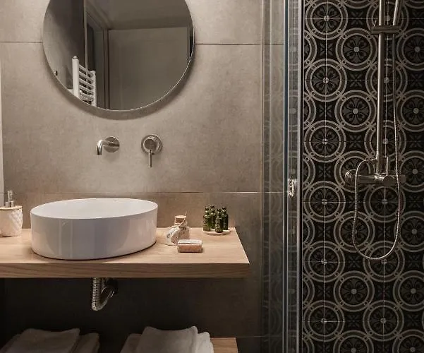 别墅 Viatzo - Eclectic With Heated Saltwater Pools