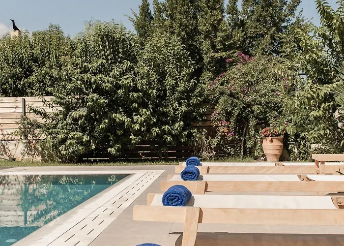 Viatzo - Eclectic With Heated Saltwater Pools Mouzákion